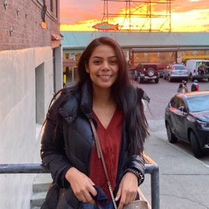 Meet your Posher, Elvira